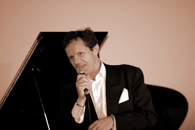 min 2006 12 15 beaune boogie 253 sepia